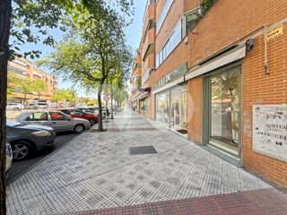 Geschäftsraum  De camilo josé cela. Local en venta en zona norte alcobendas