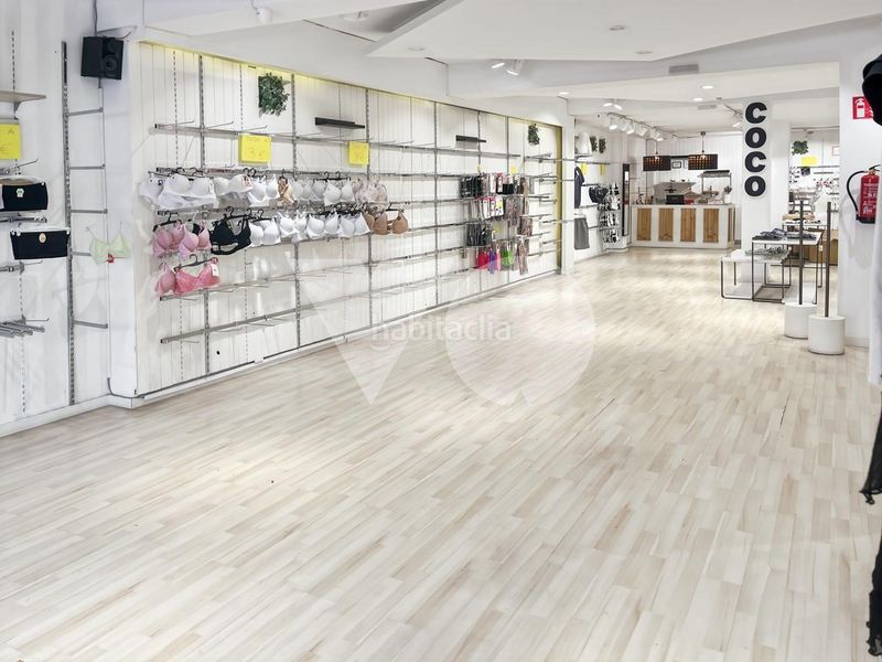 Foto 9107aa25-b4ea-4b8d-ab05-63f31df2e640. Local comercial a Centro Alcobendas