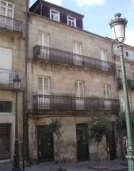 Residential Plot in N/a. Edificio de viviendas para rehabilitar en el centro de vigo (dos