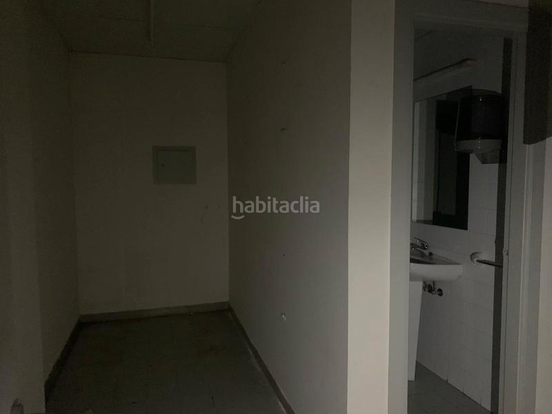 Foto 4dbcb17e-3081-46c0-98ef-477b8989e129. Local comercial en rúa real 152 en Centro Ferrol