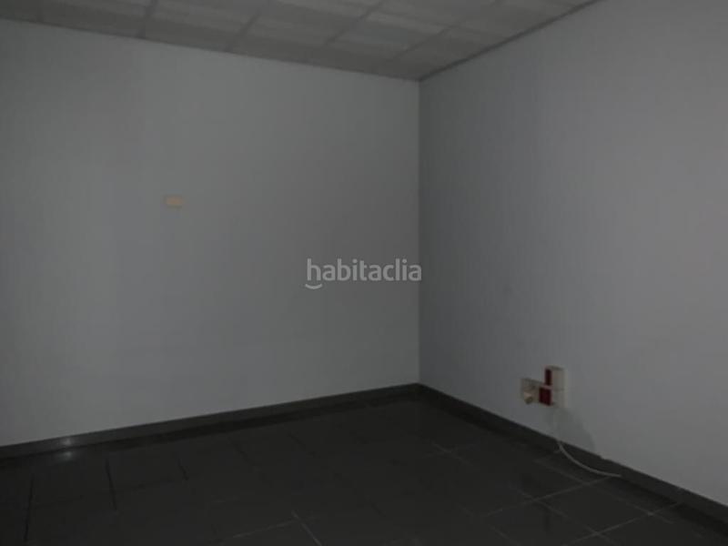 Foto c778ba83-7c82-4d37-b337-33e28c7da23b. Local comercial en rúa real 152 en Centro Ferrol
