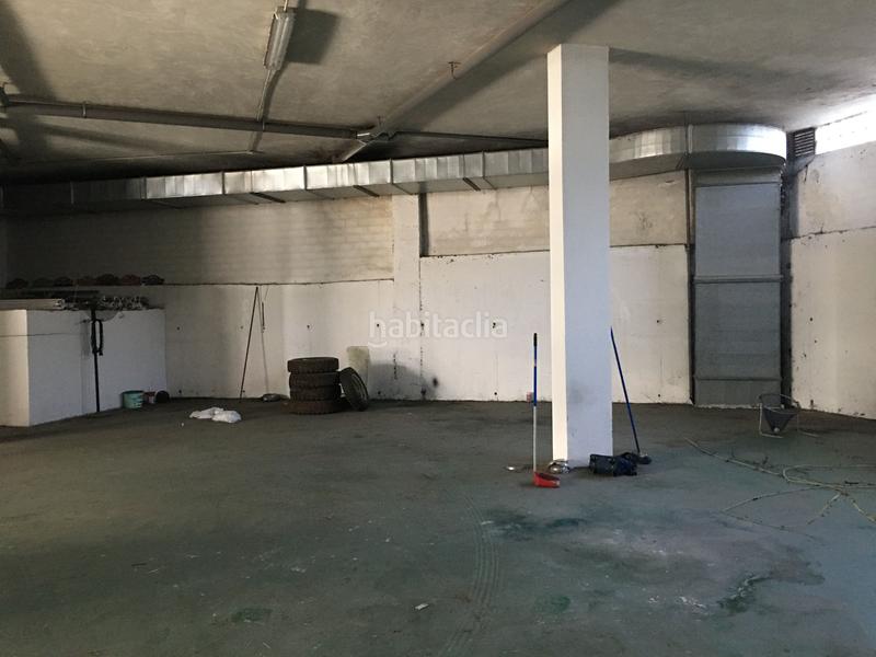 Foto fefcbdc0-a718-4809-9df6-59c77e0d272d. Alquiler local comercial en n/a en A Malata - Catabois - Ciudad Jardín Ferrol