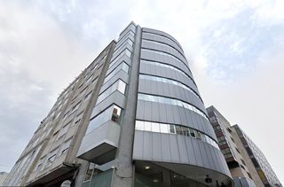 Affitto Ufficio  Rúa gil. Oficina adaptada para clínica de fisioterapia en el centro de vi