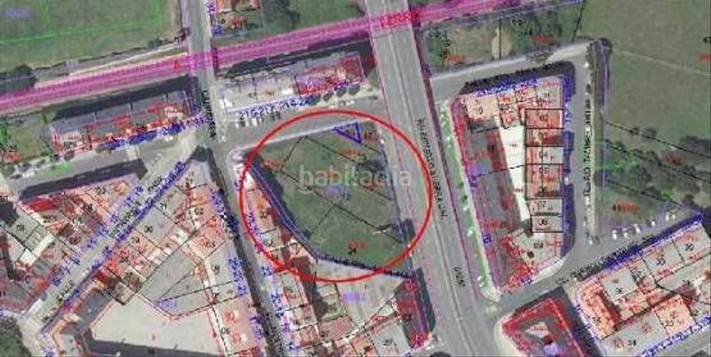 Foto 516c8198-0db5-4af1-b27f-18bb2bb3296c. Terrain résidentiel dans rúa río xubia 8 dans Porta Nova Ferrol