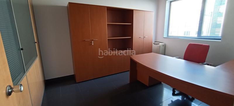 Foto 4897573c-d04b-4208-98aa-3ff4870191c4. Location bureau dans A Gándara Narón