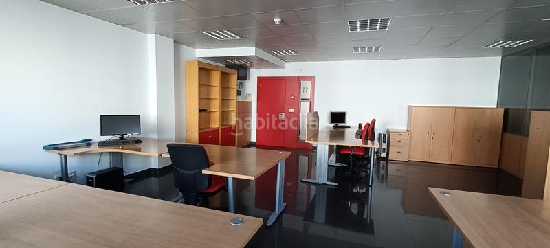 Foto 8ddf51f1-359f-4e1a-85a9-e5eb2e1692b0. Location bureau dans A Gándara Narón