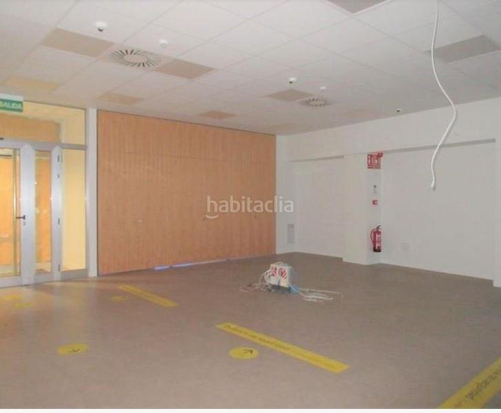 Foto 23787e88-8907-4719-8381-484cdc846660. Geschäftsraum in estrada de catabois 242 in A Malata - Catabois - Ciudad Jardín Ferrol