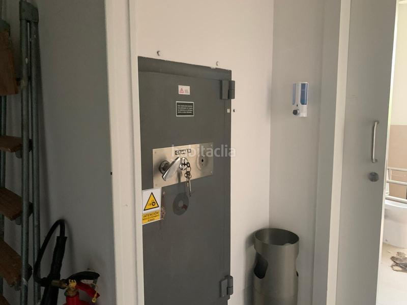 Foto 2dcc718e-a20a-405c-8862-7829b9754d55. Geschäftsraum in estrada de catabois 242 in A Malata - Catabois - Ciudad Jardín Ferrol