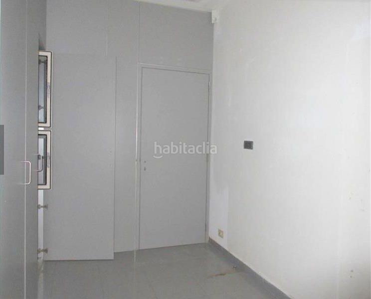 Foto 0a1bf9a5-61c2-4953-aa97-efa934ef06f0. Local comercial a estrada de catabois 242 a A Malata - Catabois - Ciudad Jardín Ferrol