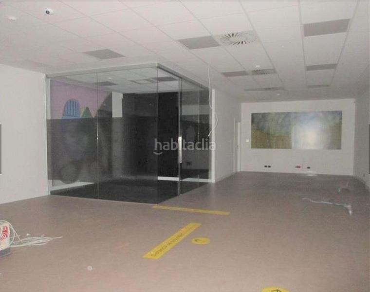 Foto fd12f63f-4abc-43ba-a03e-793a8bc01785. Locale commerciale in estrada de catabois 242 in A Malata - Catabois - Ciudad Jardín Ferrol