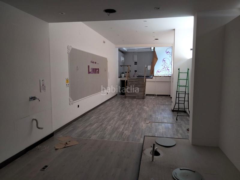 Foto 94e59a20-5d22-44f3-b432-dff5af8f4751. Rent business premise in n/a in Plaza España - Corte Inglés Vigo