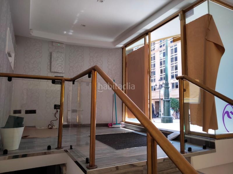 Foto bf102bb6-f818-4a5a-bee6-3a668b902b24. Rent business premise in n/a in Plaza España - Corte Inglés Vigo