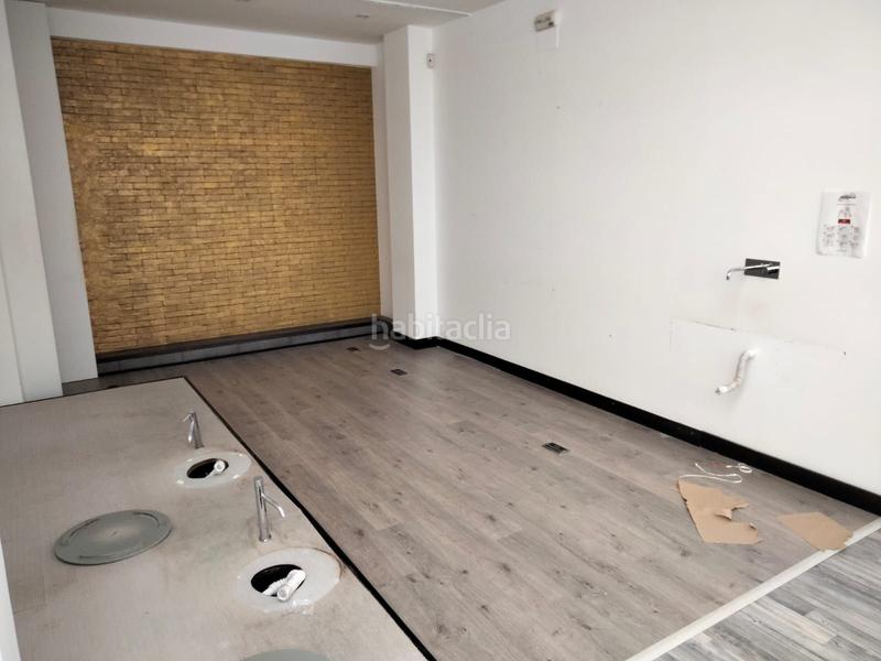 Foto ef835a89-3af1-43e1-975d-5517a9ee69e3. Rent business premise in n/a in Plaza España - Corte Inglés Vigo