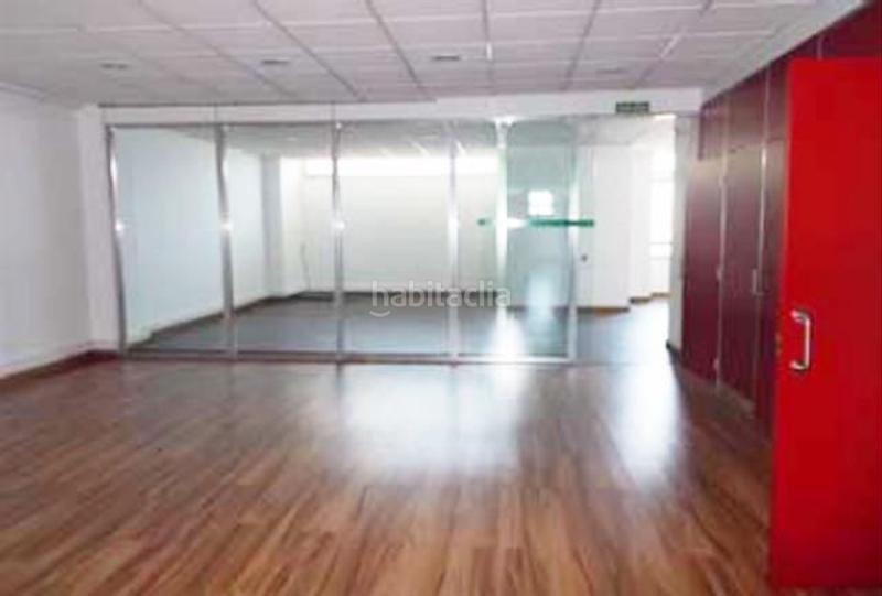 Foto cad0cb1f-b501-4bc2-8fa5-07f63d824e2a. Locale commerciale in n/a 52 in Casablanca - Calvario Vigo