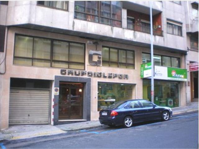 Foto 7ae98e35-e955-455e-a4cc-4aa28f0c1723. Rent business premise in n/a in Plaza España - Corte Inglés Vigo