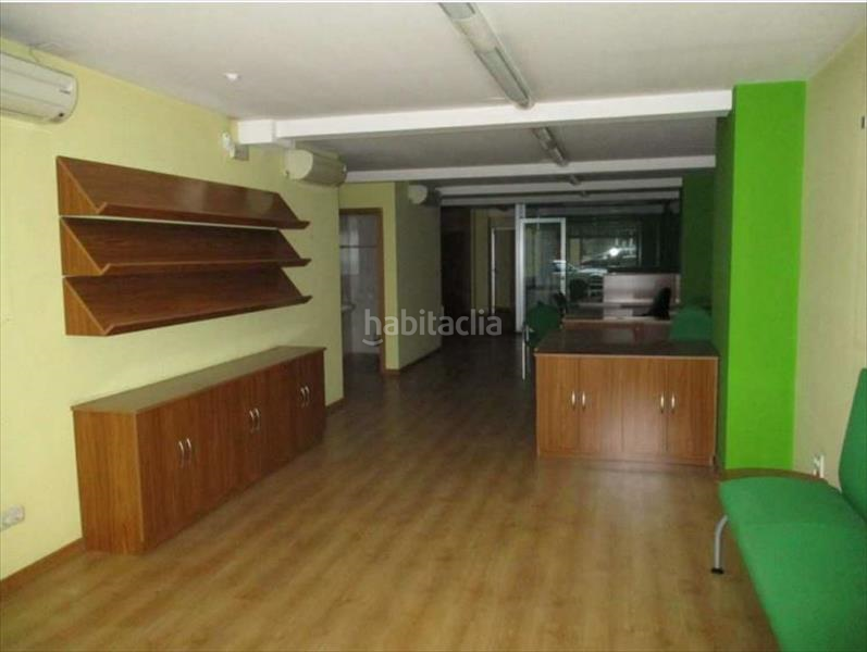 Foto 047890eb-3c49-4bbf-a366-45f42c5b13ea. Alquiler local comercial en n/a en Plaza España - Corte Inglés Vigo