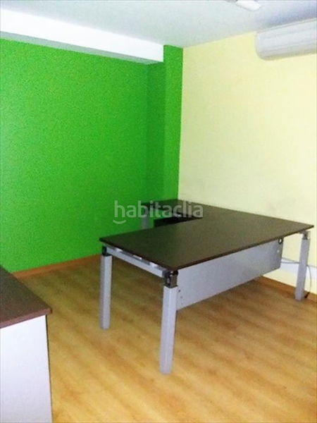 Foto ba51d434-e87e-4a98-96d8-8045e5682358. Alquiler local comercial en n/a en Plaza España - Corte Inglés Vigo