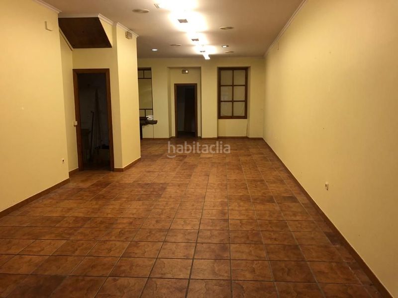 Foto 0fca69be-a8dc-4f99-aae6-75813326e2b7. Lloguer local comercial a Centro Ferrol
