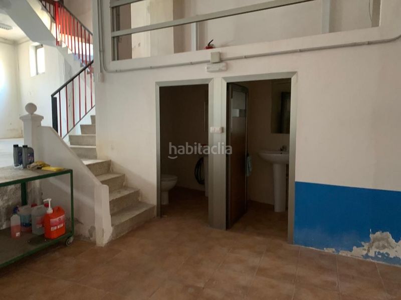 Foto 8efb8795-f441-480d-a74b-3c62057c2fea. Local comercial a Porta Nova Ferrol