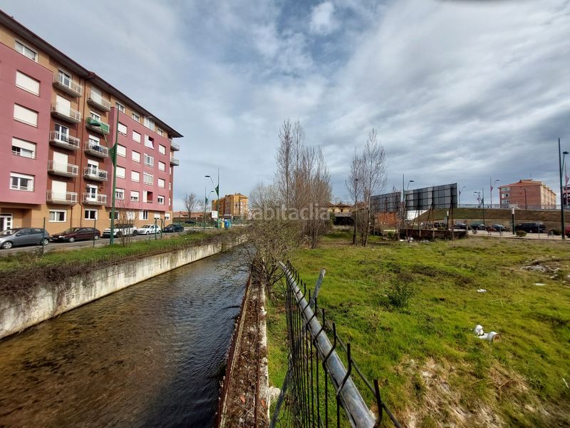 Foto 86c49d0e-080b-4166-841b-e536c23ee41f. Terreno residencial en Trobajo del camino