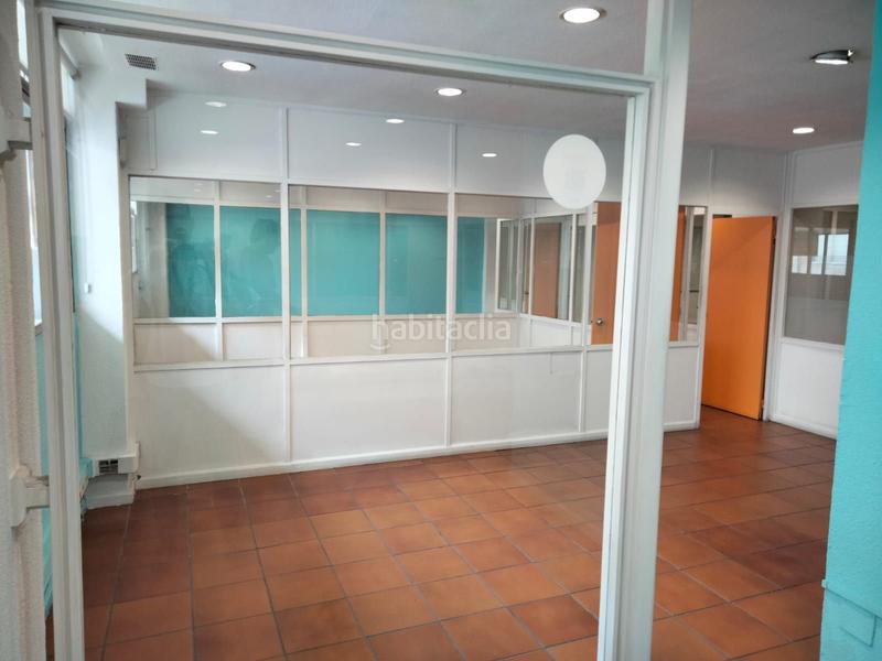 Foto 7ff7d59f-a8d7-4f6e-b41a-eb006f037c79. Location bureau dans n/a dans Plaza España - Corte Inglés Vigo