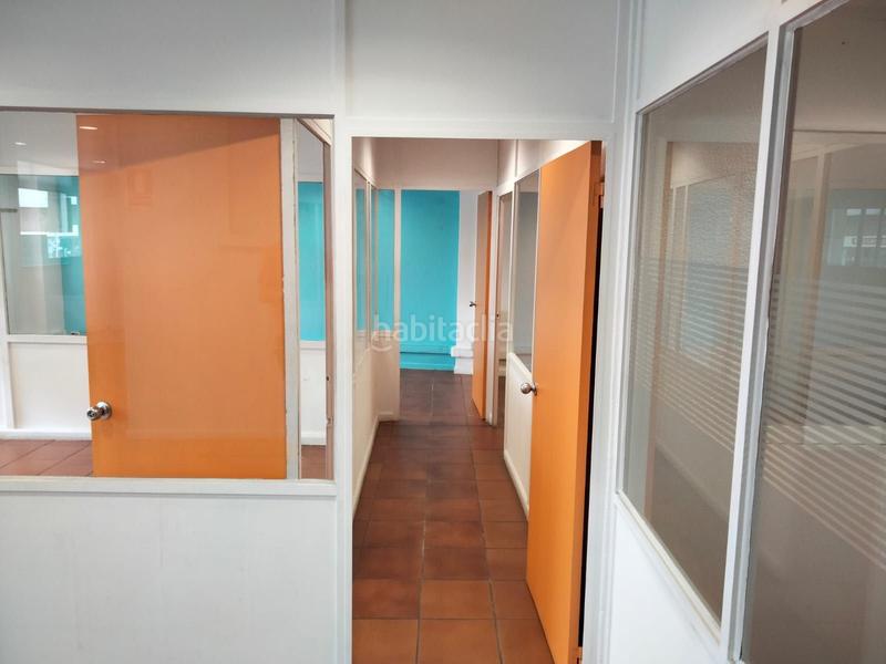 Foto 6edb29b1-c39e-44fa-a056-09c4b6a7c1c4. Rent office space in n/a in Plaza España - Corte Inglés Vigo