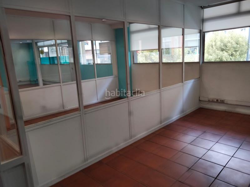 Foto b979ea02-624d-495e-9f58-0a414ddff446. Alquiler oficina en n/a en Plaza España - Corte Inglés Vigo