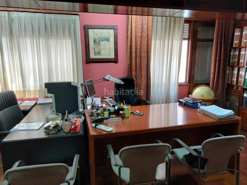 Foto 714c58ec-2580-432c-ac5a-b7508fb20b92. Office space with heating in Centro - Areal Vigo