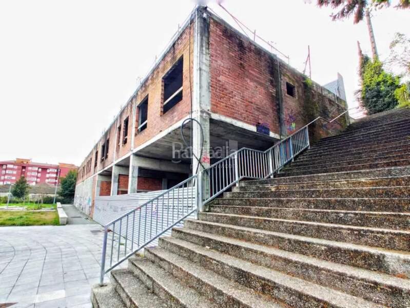 Foto 6cd1a918-f169-4ed8-a9d3-78fd949da0fe. Edifici a Redondela