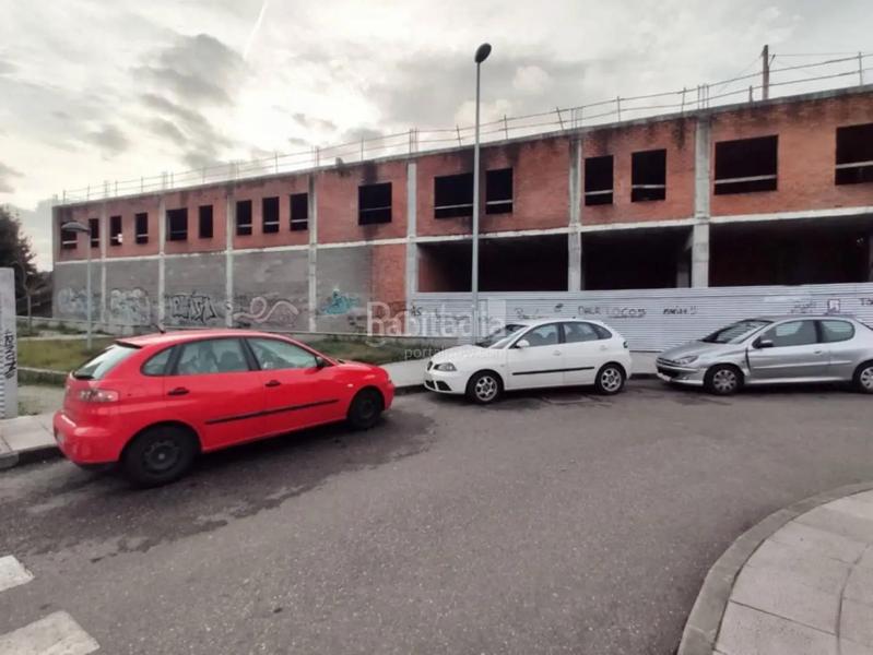 Foto eb956f42-2aef-4871-9f1c-dcb3ef107661. Edifici a Redondela