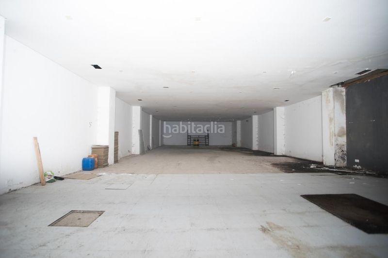 Foto f764216b-a493-4c2f-babe-e8d94d8fca42. Local comercial a Curtis