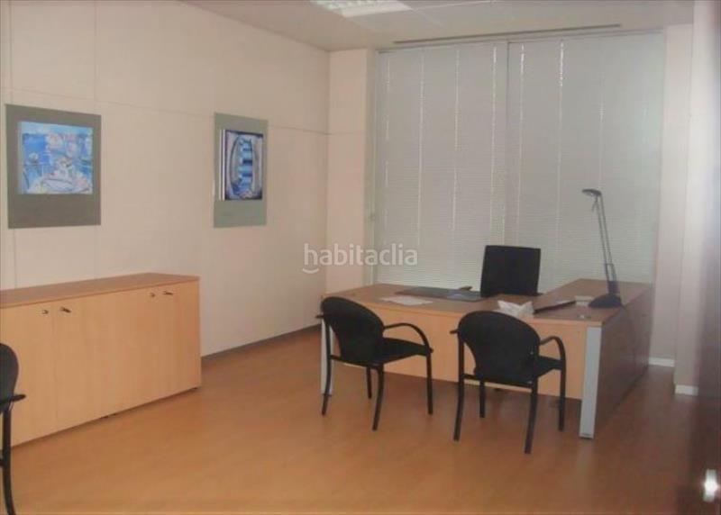 Foto 1009dda2-c3a6-4e4f-810e-fe28ad7e83c2. Rent business premise in n/a in Berbés - Peritos Vigo