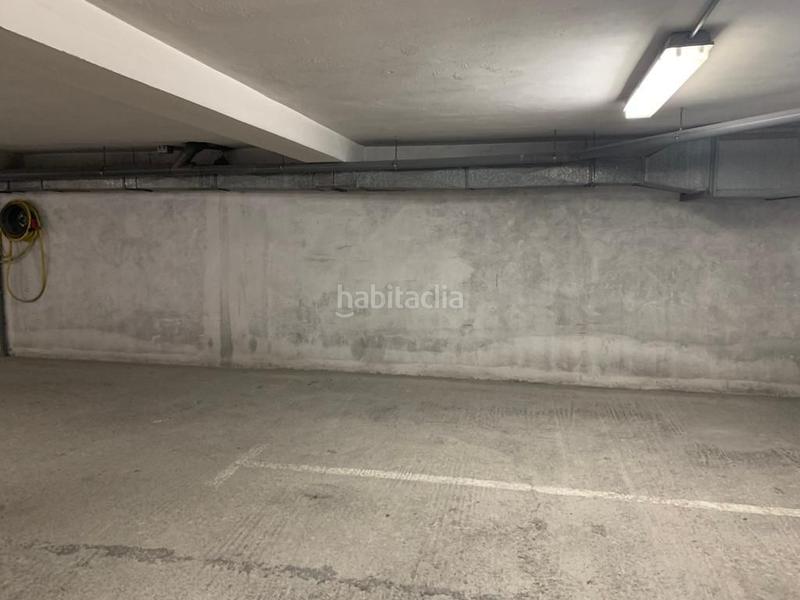 Foto 080242bf-8656-43b7-b0d9-96cbc67679c0. Parking coche en Alto del Castaño Narón
