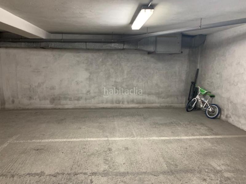 Foto c4216670-1fc9-42f7-ad06-e6757a1682c8. Parking coche en Alto del Castaño Narón