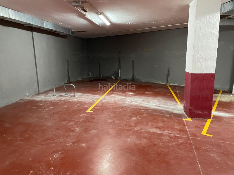 Foto 9be762c9-d2d5-4a75-9df8-fd543c160221. Aparcament cotxe a n/a a Fene