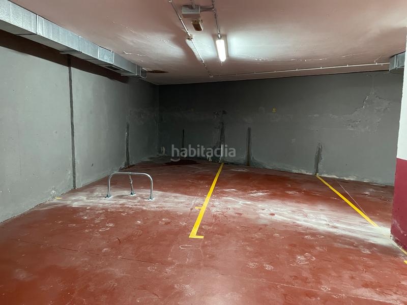 Foto cf4b3c25-2634-41fc-ad46-c774b33b4eed. Aparcament cotxe a n/a a Fene