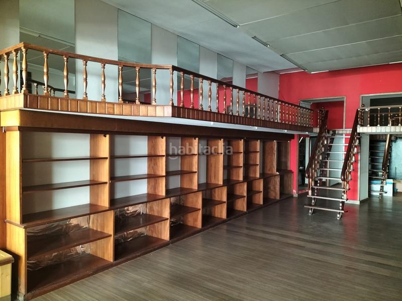 Foto 3cf3729b-ce17-4b26-b642-aace3f6bc8c1. Local comercial en Centro Ferrol