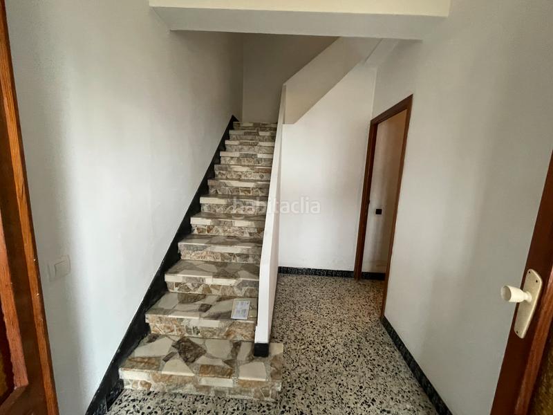 Foto ff05b5a9-c280-482c-98f6-4b5bd72a6fd3. Edificio en Piñeiros - Freixeiro Narón