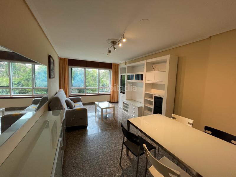 Foto 22c40952-8baa-4042-8a23-c319bbe44111. Location appartement avec chauffage parking dans Alto del Castaño Narón