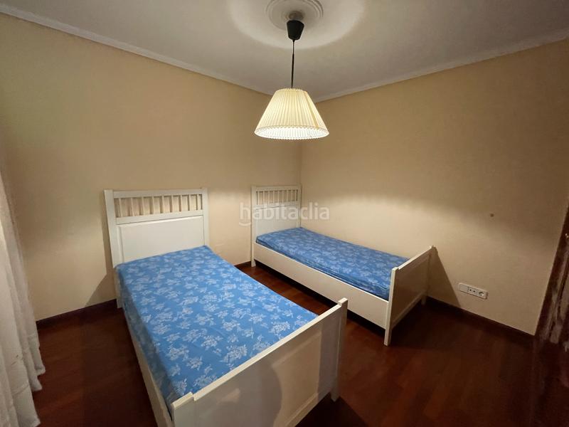 Foto 2d8e8889-3487-4347-815d-4876ec2c5f1d. Location appartement avec chauffage parking dans Alto del Castaño Narón