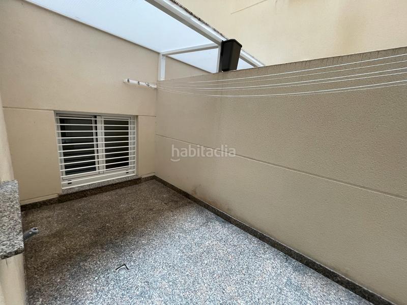 Foto 3dd658a5-ead3-4c61-bb61-74ae44795525. Location appartement avec chauffage parking dans Alto del Castaño Narón