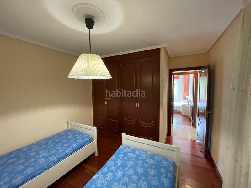 Foto 8601b639-f453-4647-b05c-ffa1b25dd6d2. Location appartement avec chauffage parking dans Alto del Castaño Narón