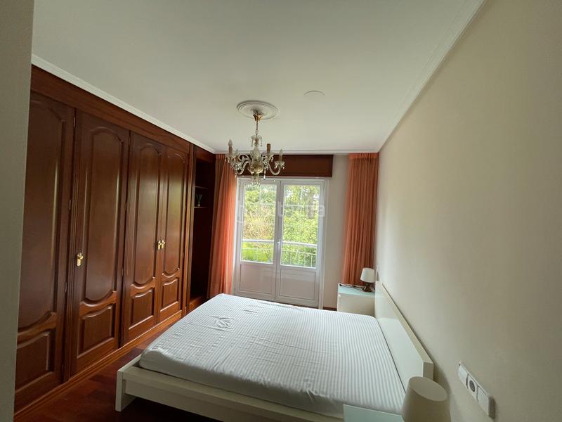 Foto c8ca0836-d43e-472d-b156-684ce8375ba1. Location appartement avec chauffage parking dans Alto del Castaño Narón