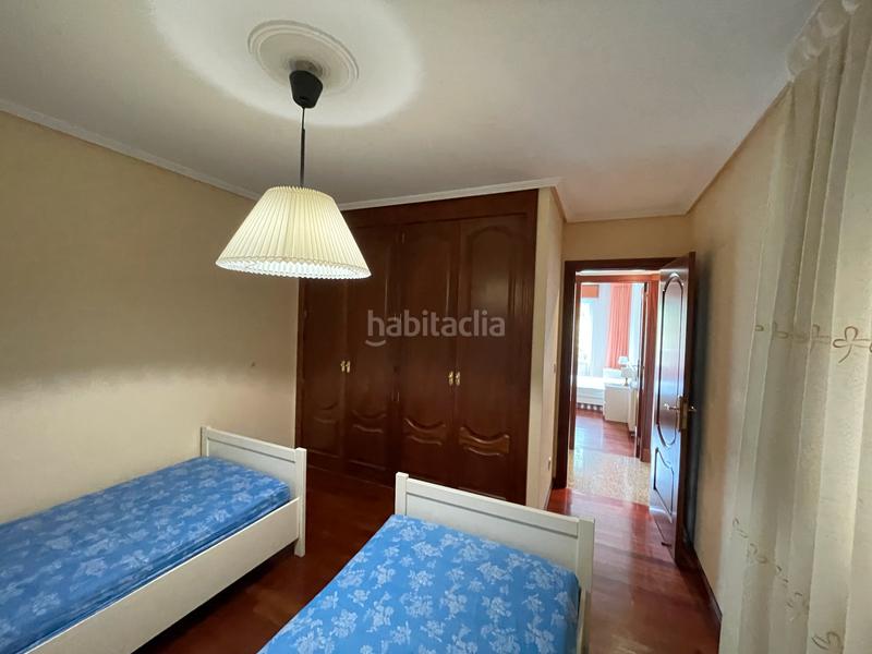 Foto 3ed09184-a0b6-4cc3-93a6-5593f96e47f3. Lloguer pis amb calefacció aparcament a Alto del Castaño Narón