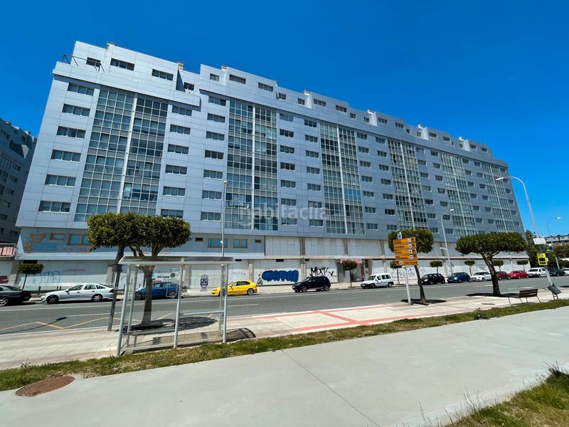 Foto ebaee9b2-fa3f-421f-b932-7f7c9d63e740. Alquiler local comercial en rúa garda 2 en Alto del Castaño Narón