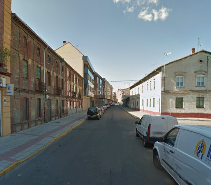 Foto f57b20b8-bc39-4537-9f7d-7e0e166f461c. Edificio en La Vega - La Sal León