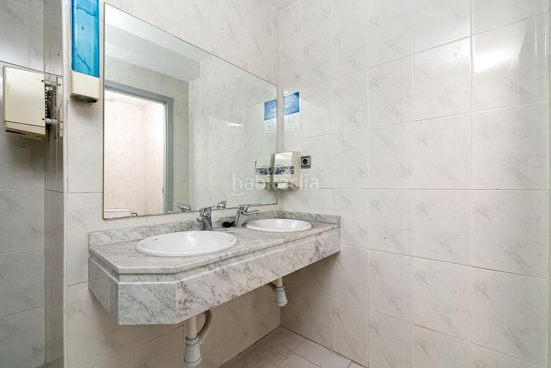 Foto 280a9ccb-b760-44f7-b5ca-d3cd936458b1. Business premise with heating in Centro - Areal Vigo