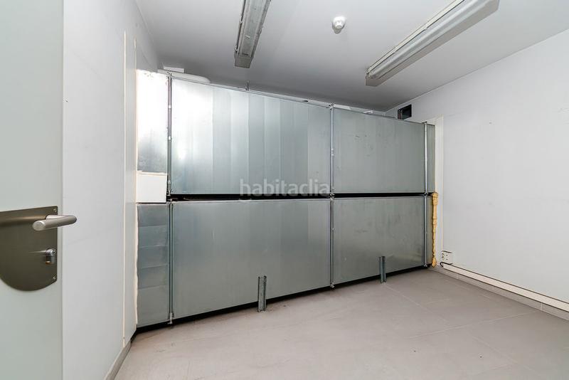 Foto 86537304-cee3-4572-8db8-b0206d0f985d. Business premise with heating in Centro - Areal Vigo