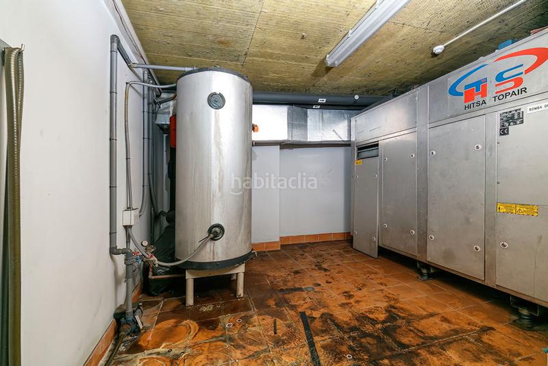 Foto bb262584-6a85-4f50-a2a0-991abc061fea. Business premise with heating in Centro - Areal Vigo