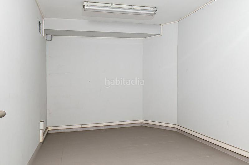 Foto b21feb91-e987-4b8e-b1b9-1fe6ac66fbef. Local comercial amb calefacció a Centro - Areal Vigo